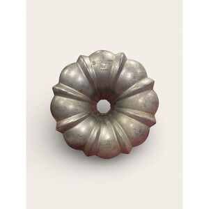 Vintage Northland Aluminum Heavyweight Bundt Pan